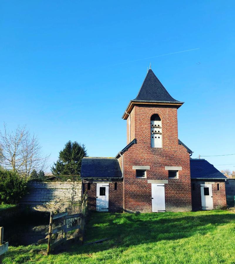 Les Colombines Bed & Breakfast Hombleux Exterior foto