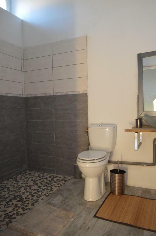 Les Colombines Bed & Breakfast Hombleux Exterior foto